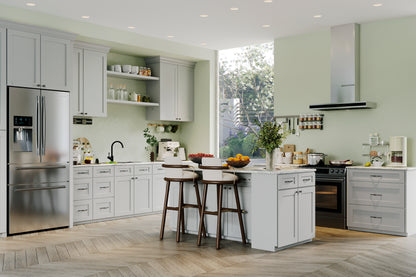 Pearl Gray Shaker Cabinets
